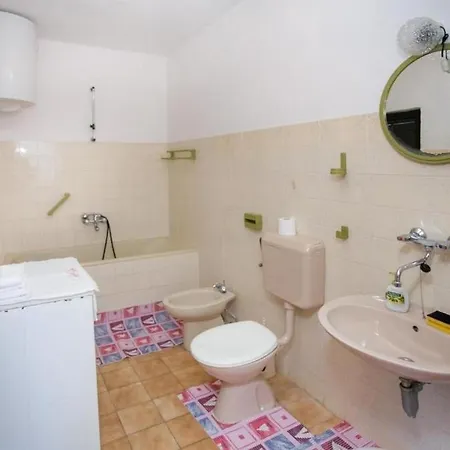 Apartament With Parking Space Nemira, - 21059 Omiš