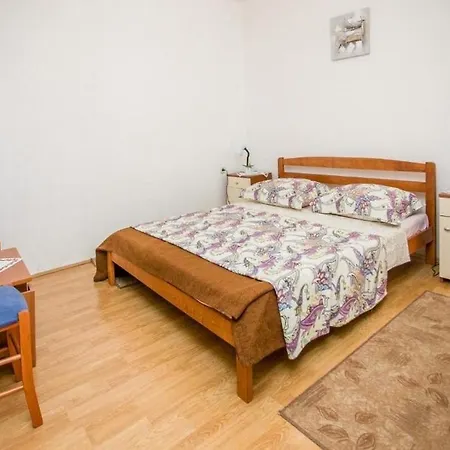Apartament With Parking Space Nemira, - 21059 Omiš