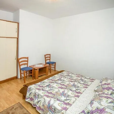 Apartament With Parking Space Nemira, - 21059 Omiš
